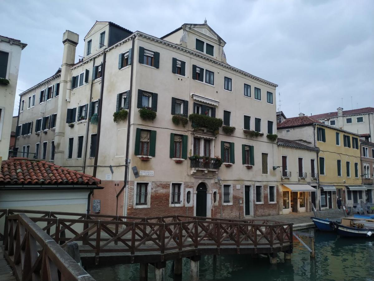 Guizzo Apartment Venezia ภายนอก รูปภาพ