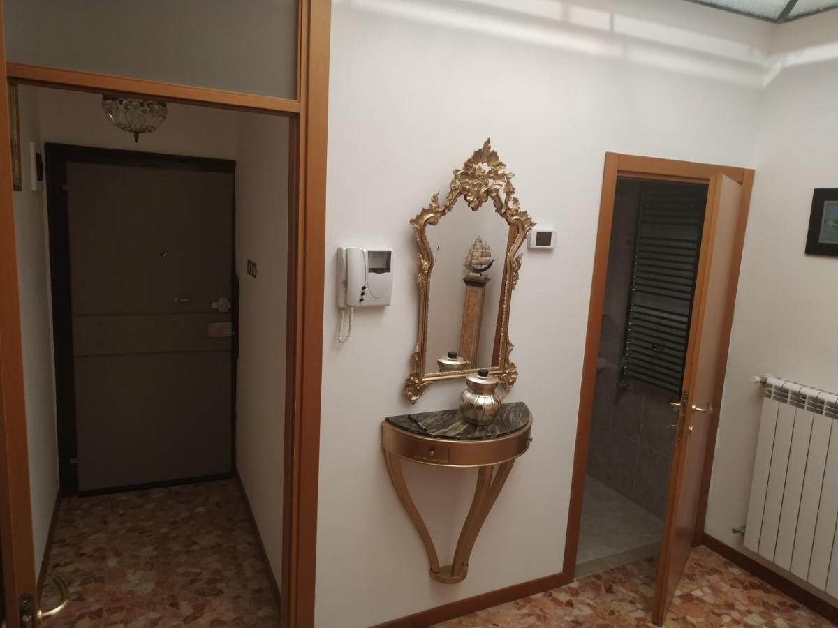 Guizzo Apartment Venezia ภายนอก รูปภาพ